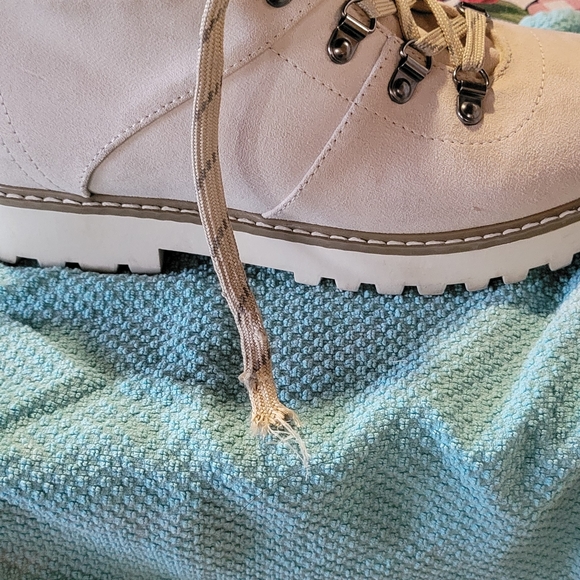 Women's Cream Ankle Boots - Picture 6 of 8